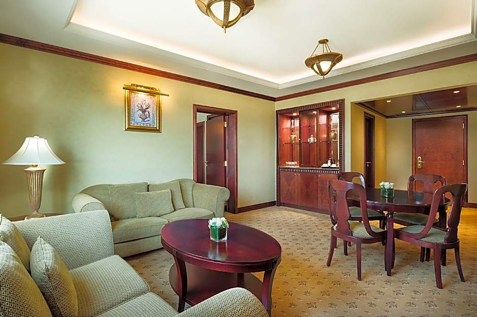 Habtoor Metropolitan Palace Hotel