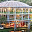 Lira Hotel