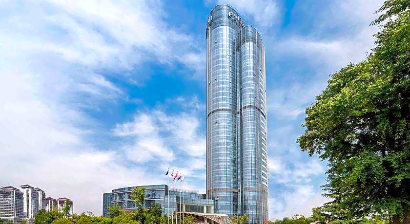 Pullman Linyi Lushang Hotel