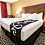 La Quinta Inn & Suites by Wyndham Clearwater Central