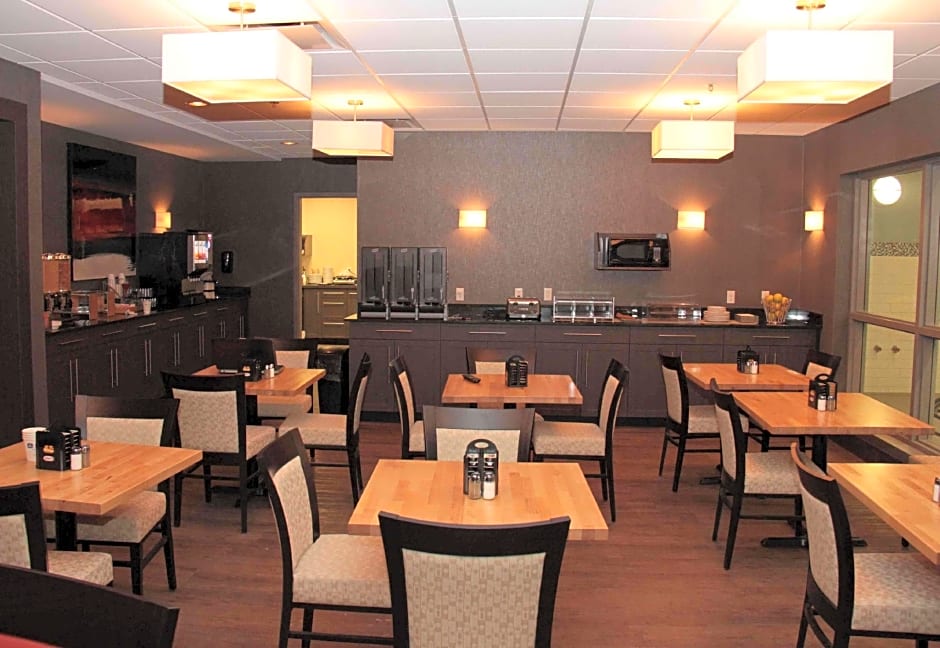 Best Western Plus Eastgate Inn & Suites