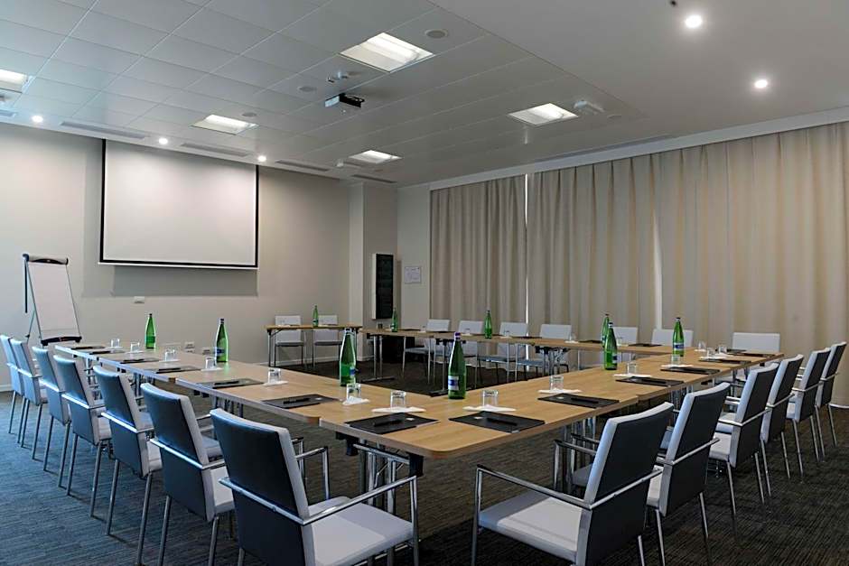 Best Western Premier Chc Airport