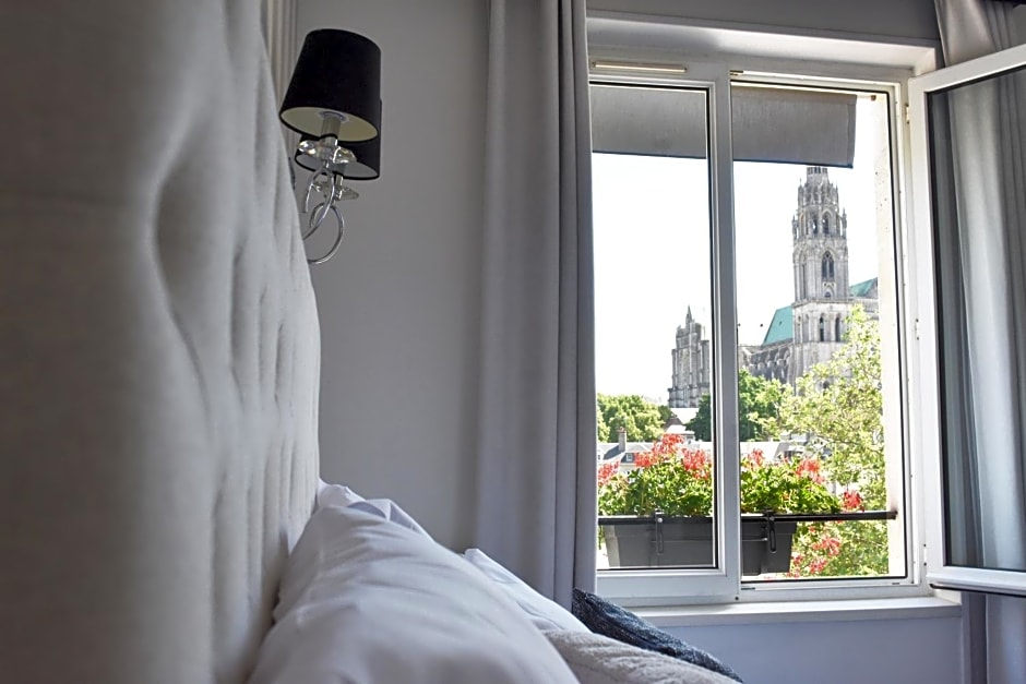 Le Boeuf Couronné - Hôtel & Restaurant Chartres- Logis Hotels