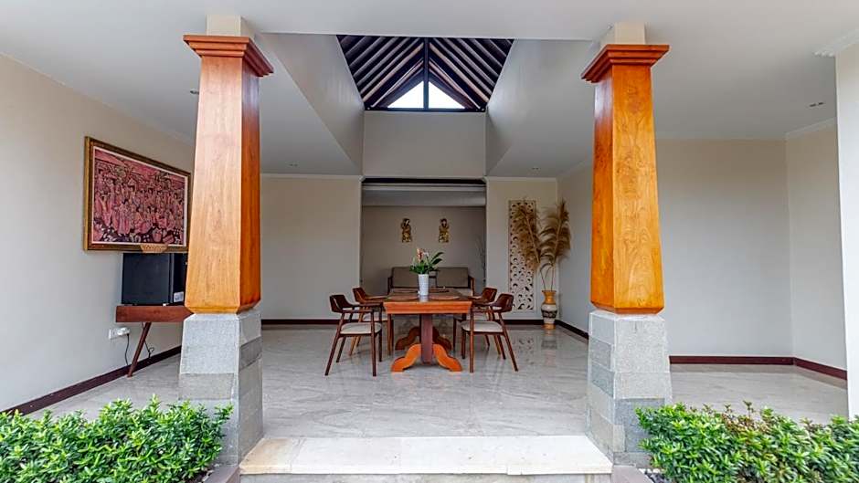 The Grand Villandra Resort Lovina