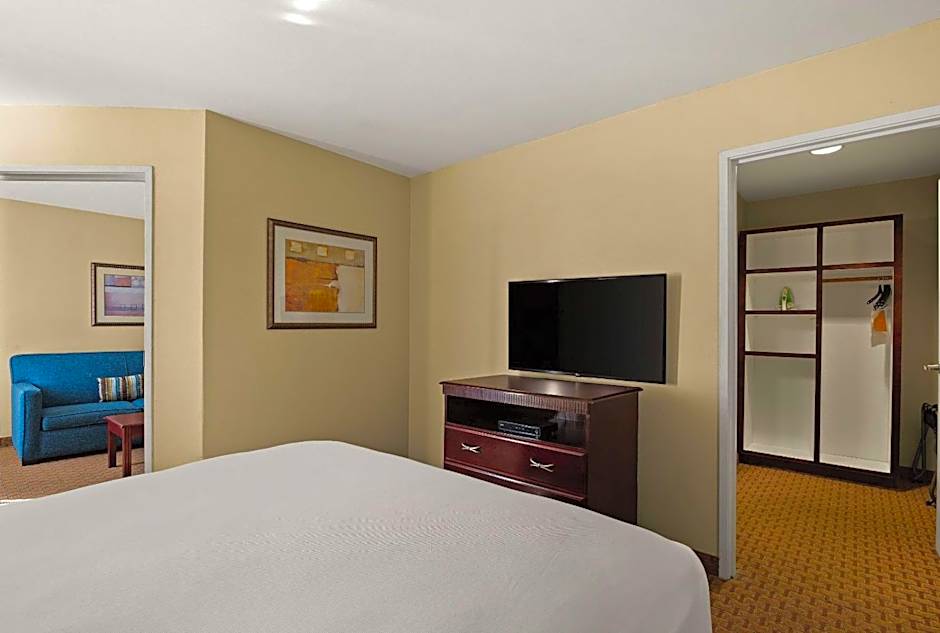 Mainstay Suites Houma