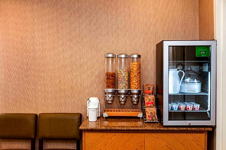 La Quinta Inn & Suites by Wyndham Sheboygan
