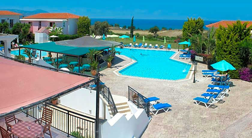 Akamanthea Holiday Village