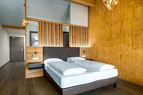 Junior Suite with Mountain View