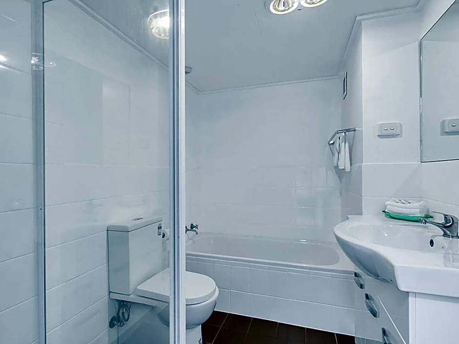 Tradewinds Apartments