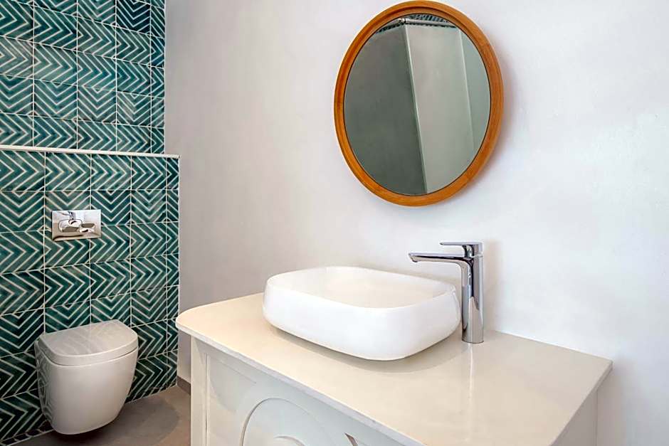 Le Mersenne Zanzibar, Autograph Collection