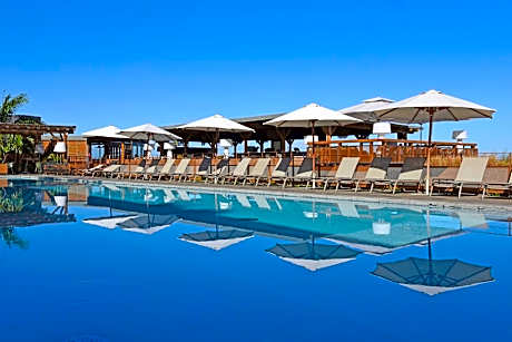 Dina Morgabine Saint Gilles