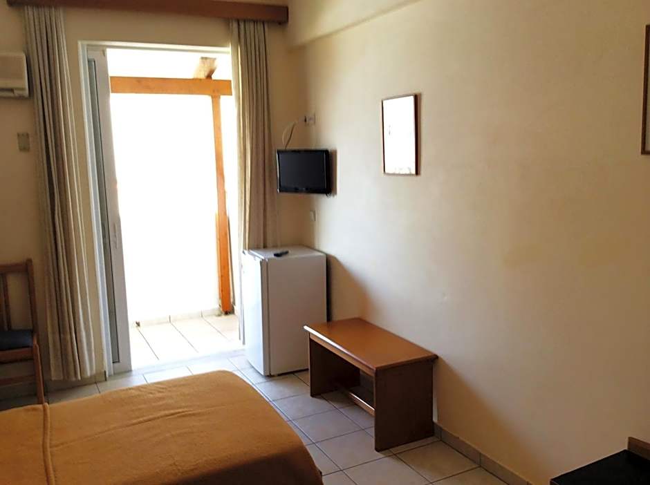 Andreolas Beach Hotel