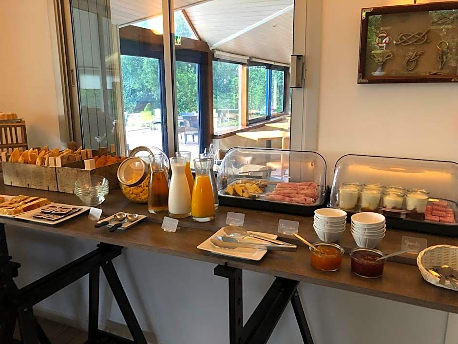 Hôtel Restaurant Le Mur du Roy