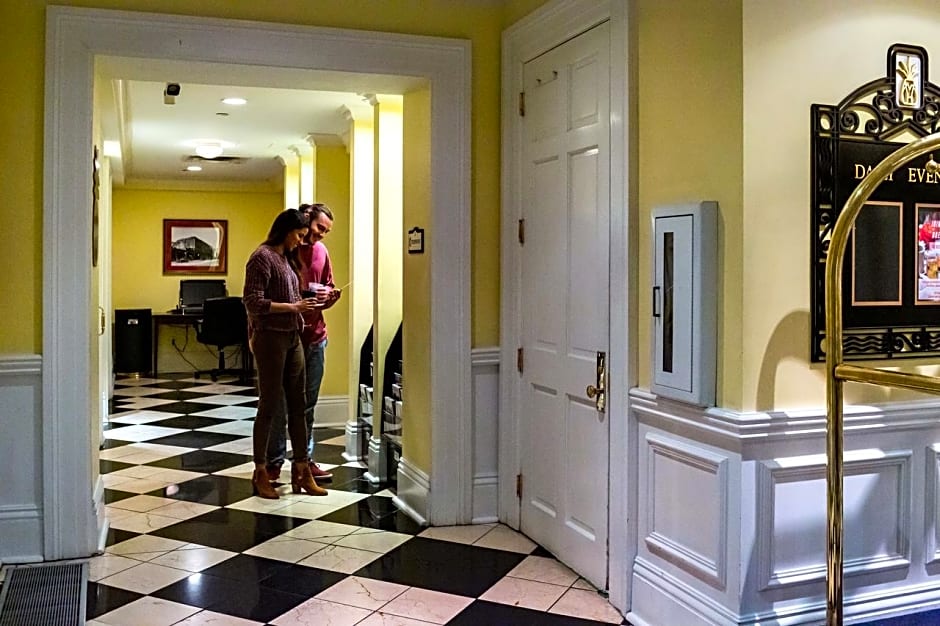 The Marshall House, Historic Inns of Savannah Collection