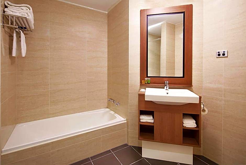 Quality Hotel Ambassador Perth