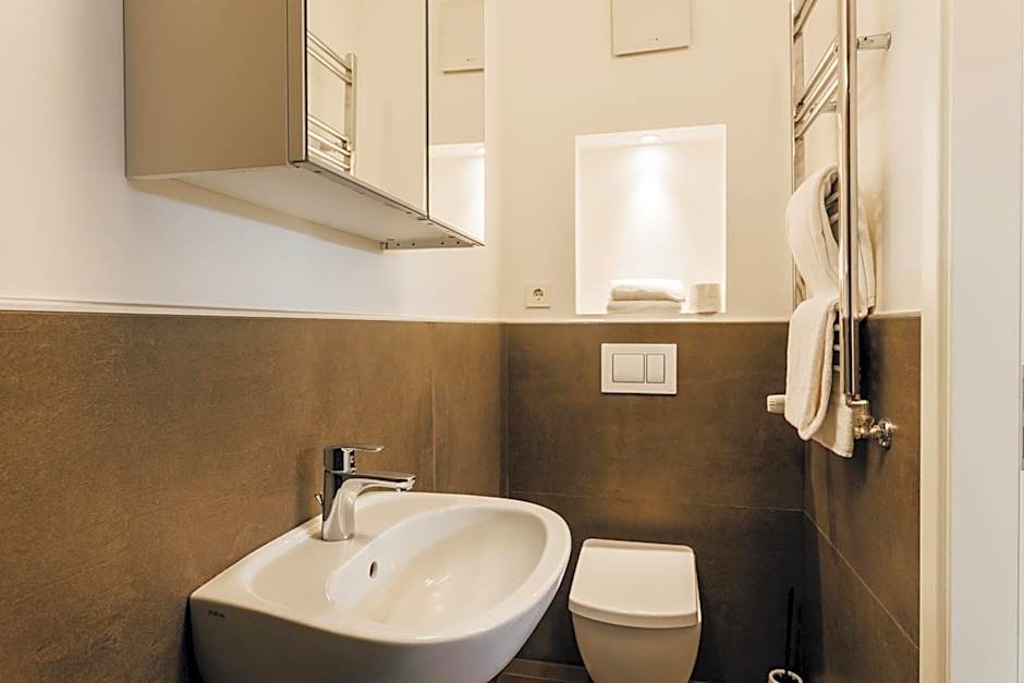 MYKY Aparthotel Harburg - Free Parking