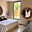 Studio w/Plunge Pool & Kitchen