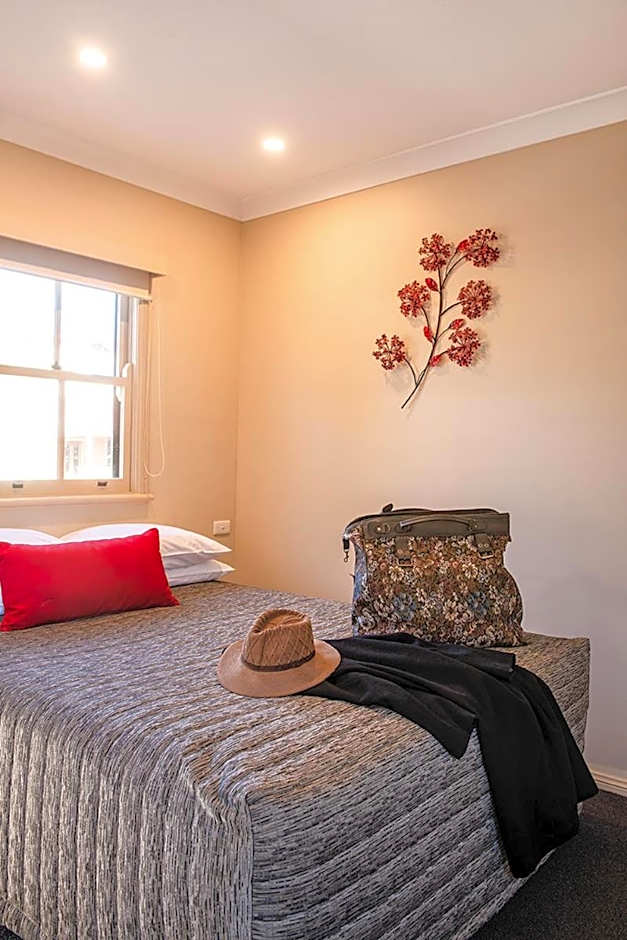 Prince Of Wales Hotel Gulgong