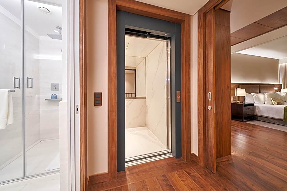 Les Suites at Cliff Bay Portobay