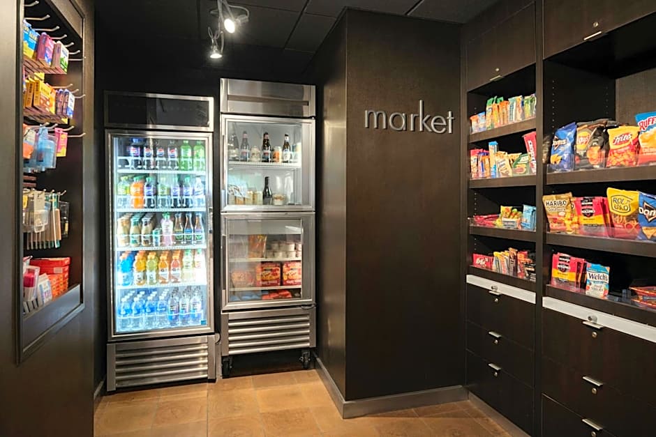 Courtyard by Marriott Louisville East