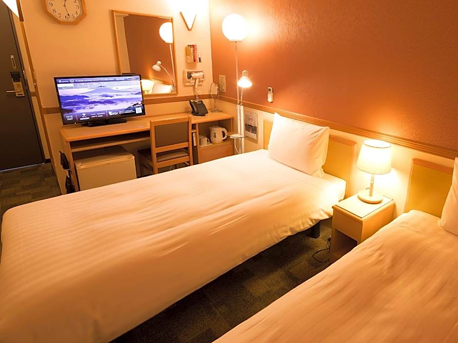 Toyoko Inn Miyazaki Chuo-Dori