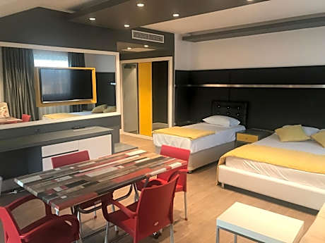 Luxury Quadruple Room