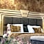 Hotel Deluxe