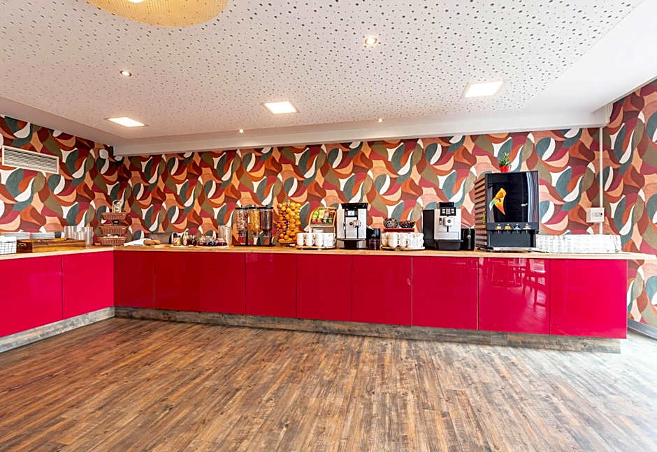 B&B Hotel Lully 3 Lakes