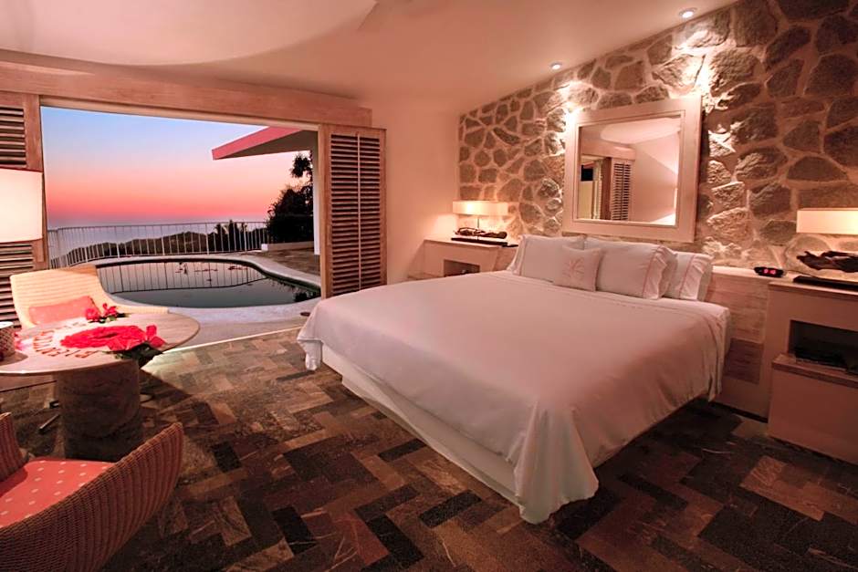 Photo 1 of 8 of Beach Casita