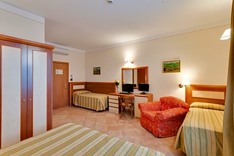Standard Quadruple Room