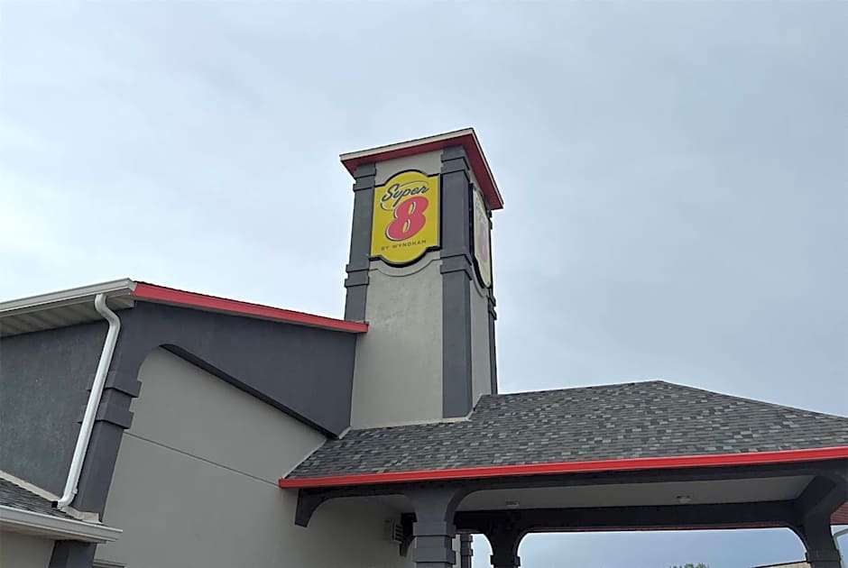 Super 8 by Wyndham Lexington