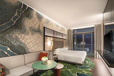 Premium King Room