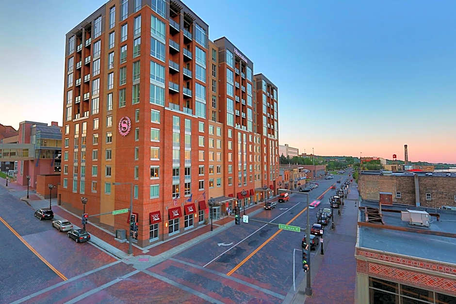 Sheraton Duluth Hotel