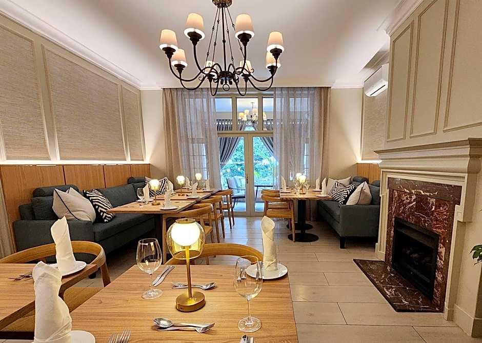 10 2nd Avenue Houghton Estate by Dream Resorts