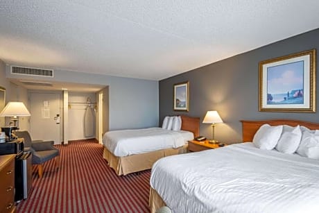 2 Double Beds, Suite, Nonsmoking