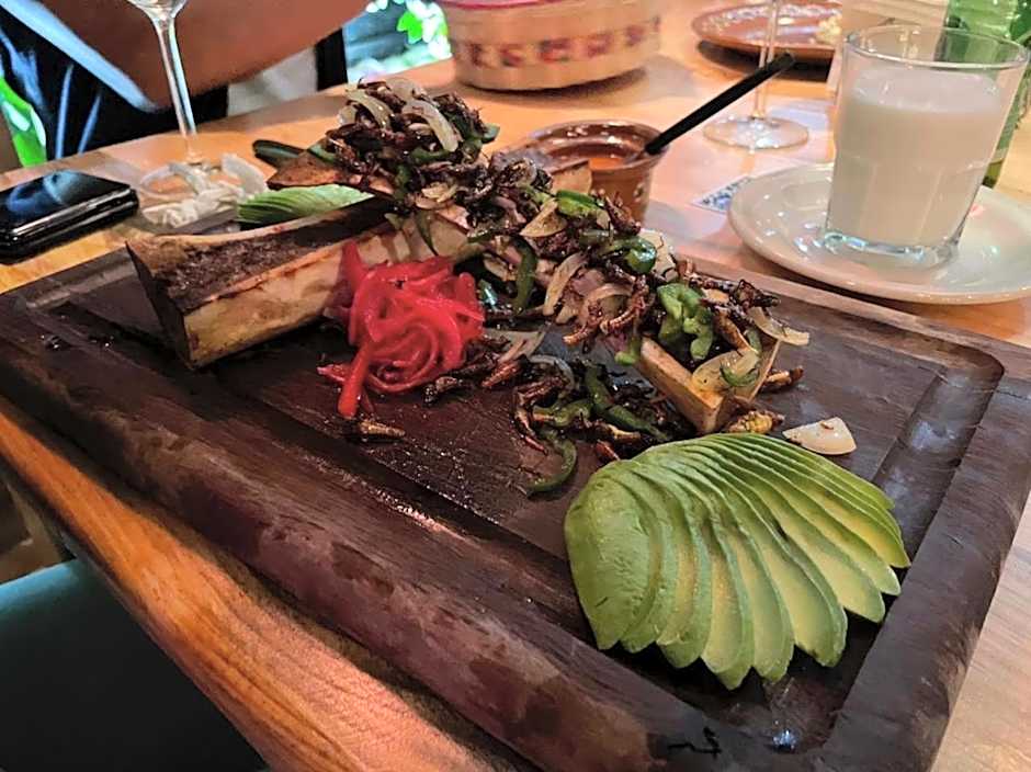 Hotel & Suites Cerro Roj0