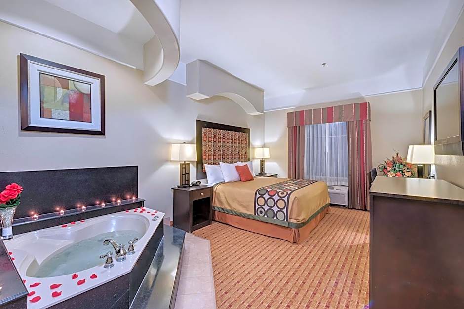Super 8 by Wyndham Hidalgo/McAllen Area