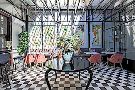 Beletage-Boutique Hotel