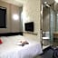 Leesing Hotel
