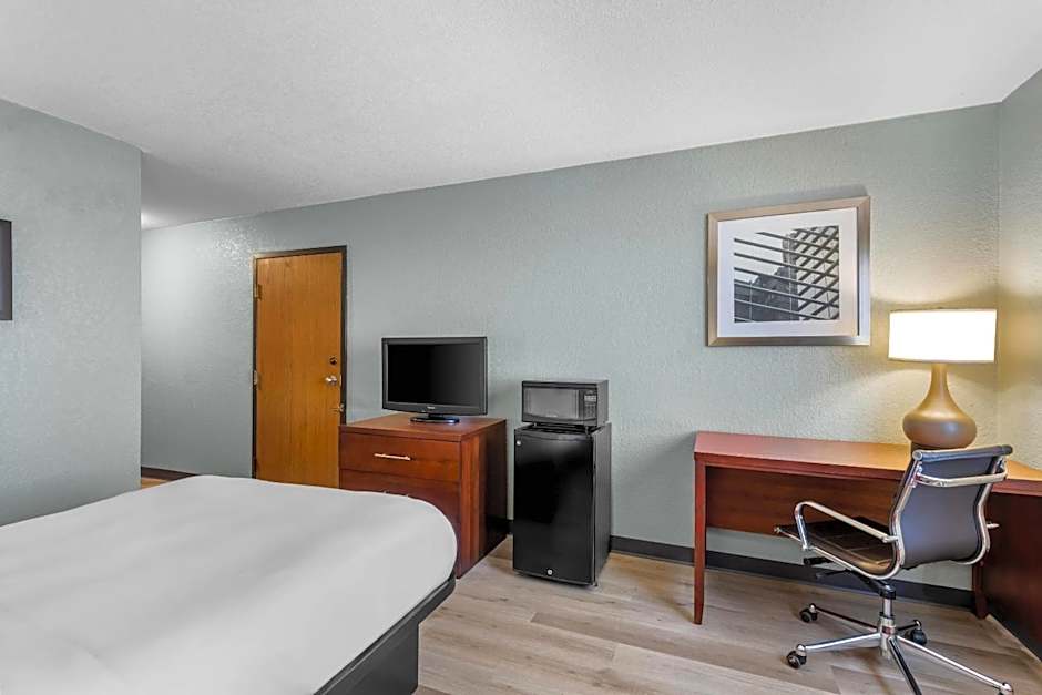 Quality Inn Waverly