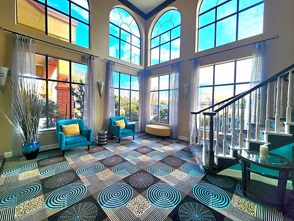 Days Inn & Suites by Wyndham Sam Houston Tollway