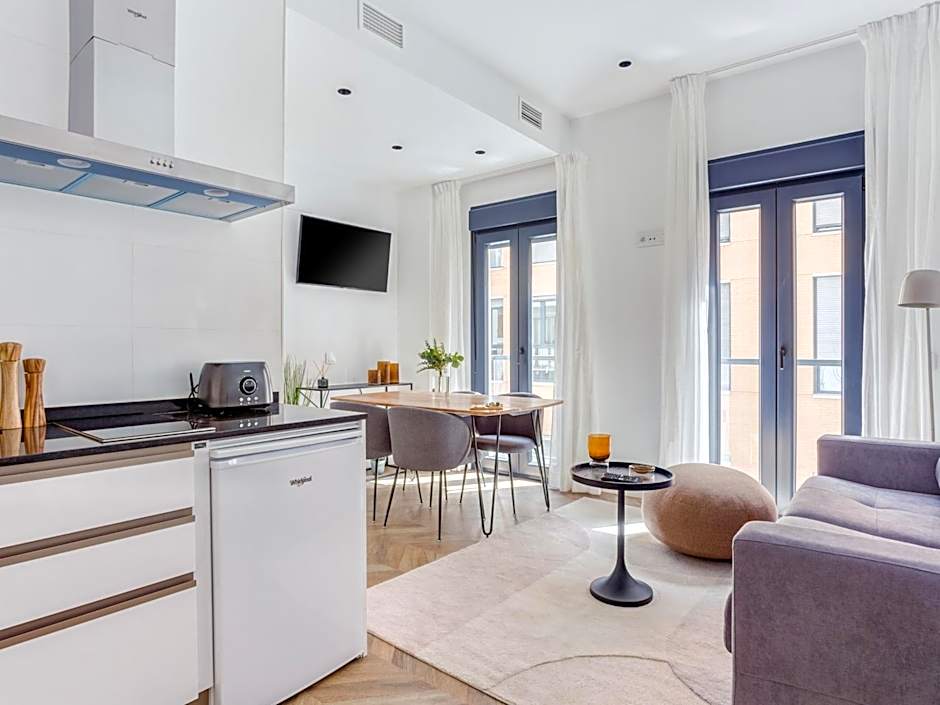 Limehome Málaga Calle Ancha del Carmen - Digital Access