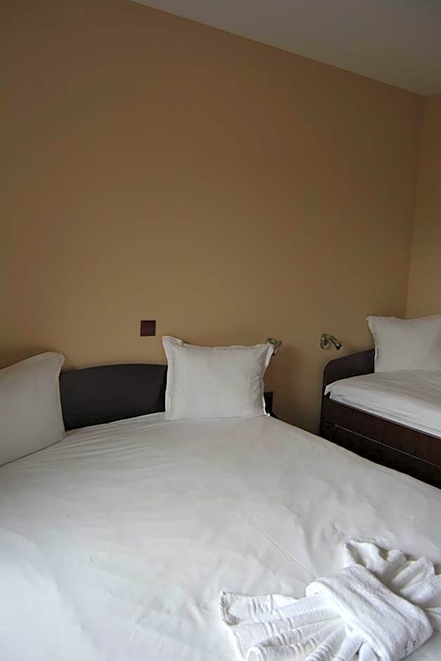 Семеен хотел Балканъ-Априлци