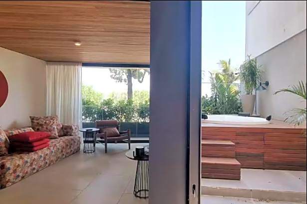 Luxo à beira mar com Jacuzzi particular