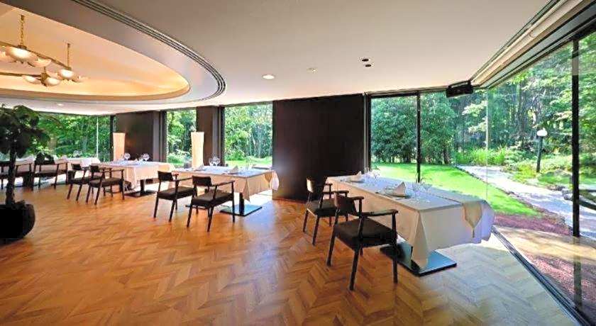 Luxury Hotel Kazenokaori MORI Premier