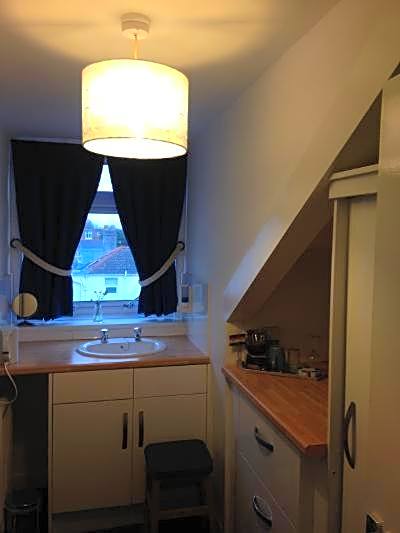 Caledonia Guest House