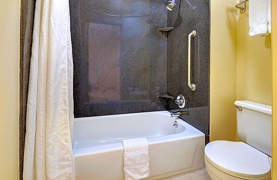 Holiday Inn Express San Diego South - National City By IHG