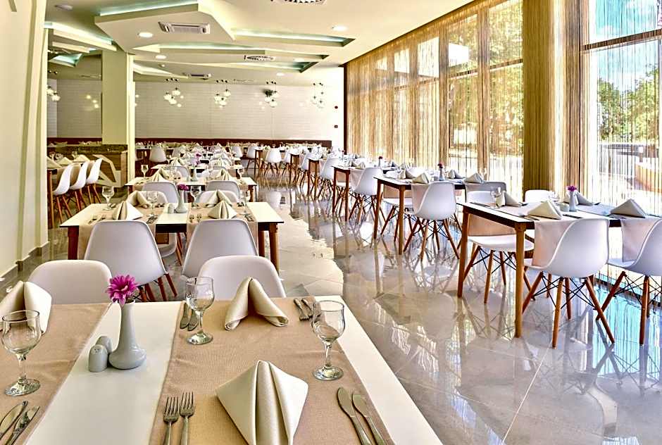 GRIFID Hotel Foresta - All Inclusive & Free GRIFID Beach - Adults Only