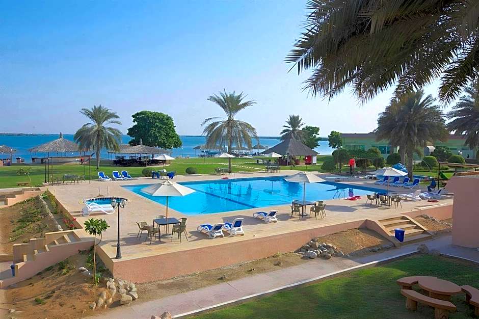 Flamingo Beach Hotel