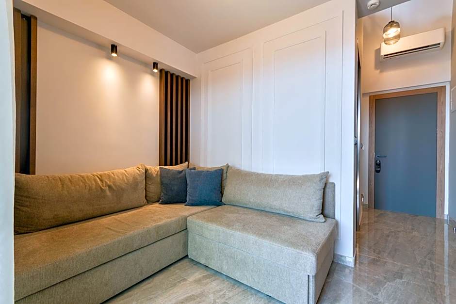 Costa De Luxe Suites